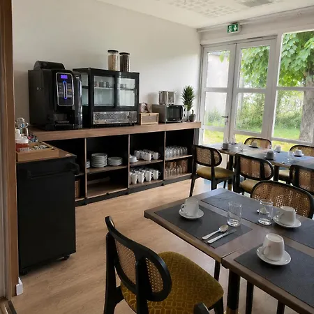 Lit Triple Hotel Troyes